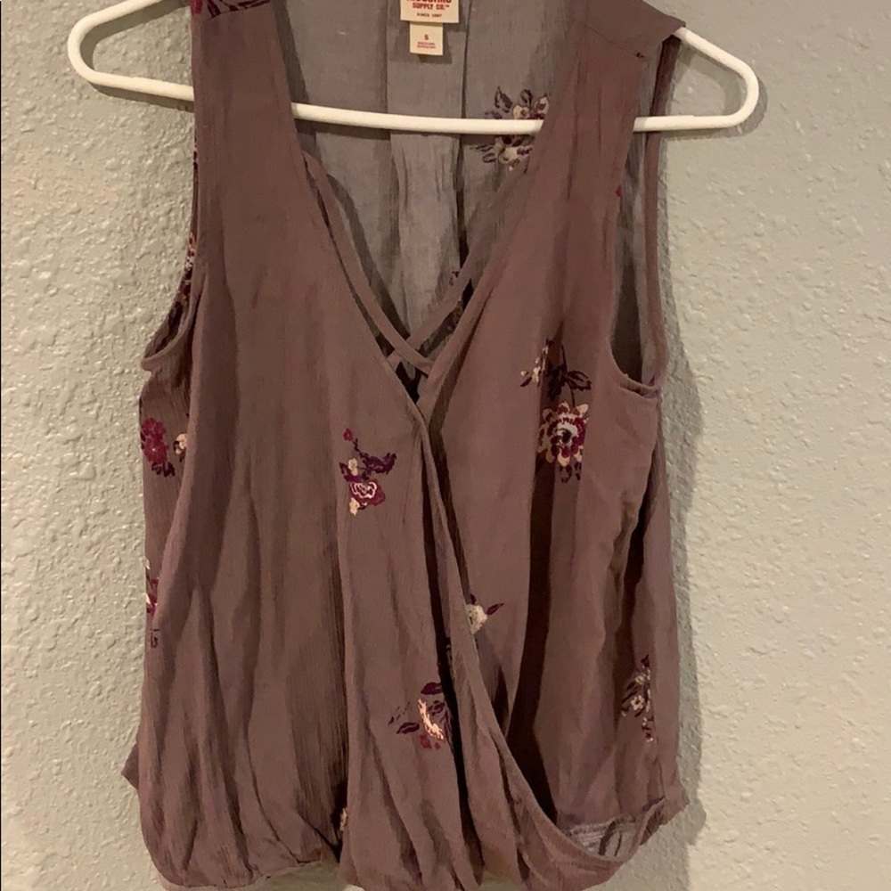 purple tank top